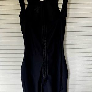 Isavela compression garment, size medium